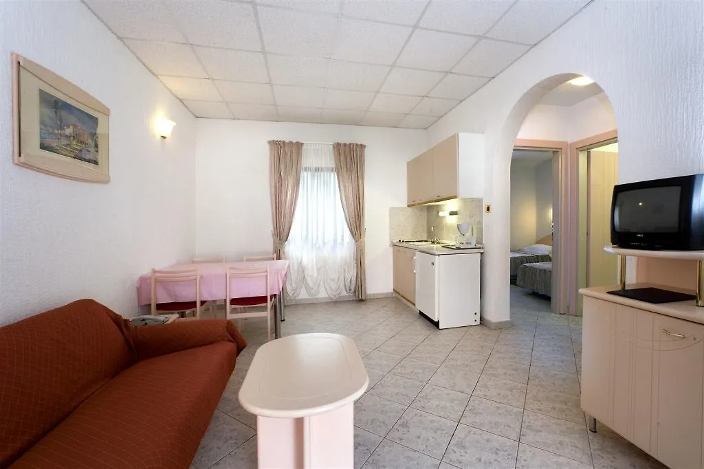 Apartments Park Plava Laguna Poreč 0*,  Croacia